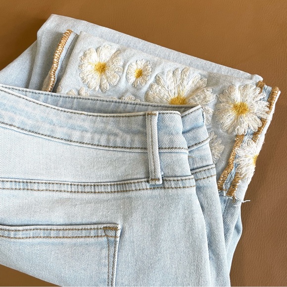 ⚡️SALE⚡️Driftwood Colette - daisy jeans - Picture 5 of 9